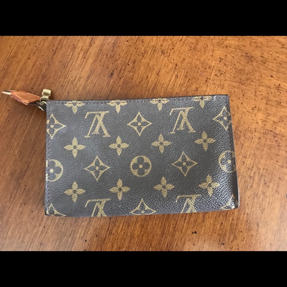 Louis Vuitton pouch! Authentic!